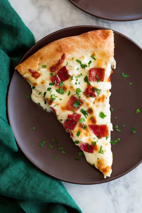 Chicken Alfredo Pizza